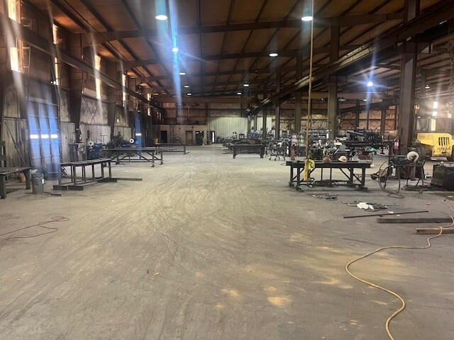 More Photos Of 4900 Thibault Rd, Little Rock Manufacturing For Sale