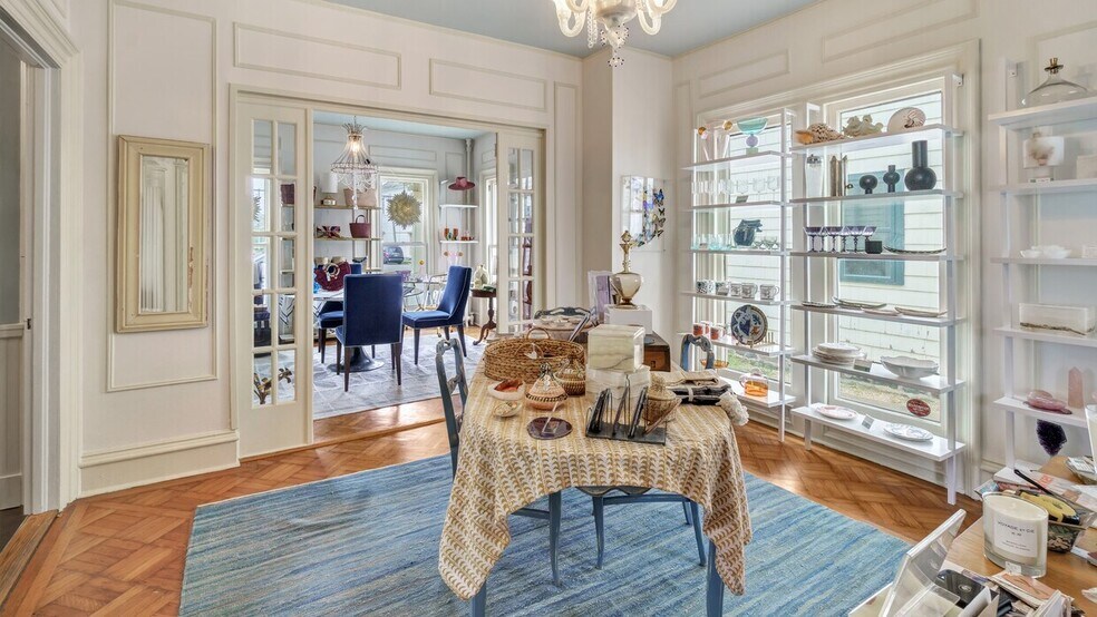 More Photos Of 449 Main St, Greenport Storefront Retail Office For Lease