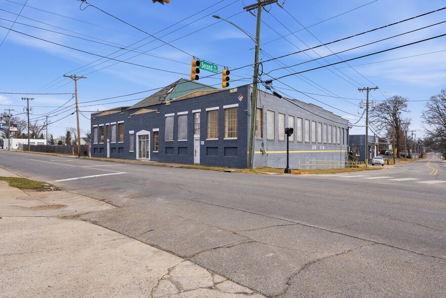 Primary Photo Of 226 S Linwood Rd, Gastonia Warehouse For Sale