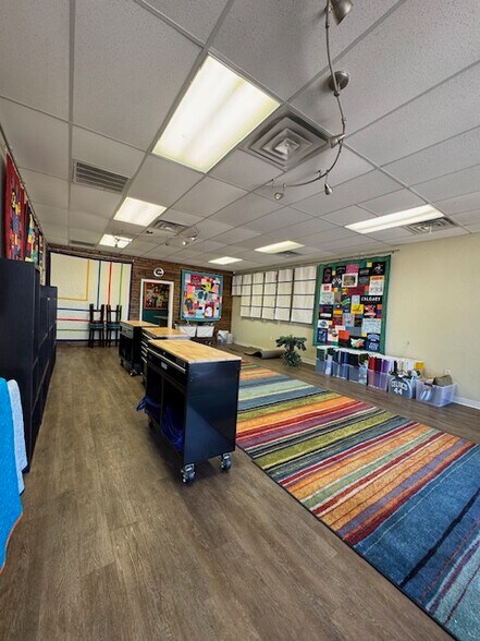 More Photos Of 16500-16726 N Pennsylvania Ave, Edmond Unknown For Lease