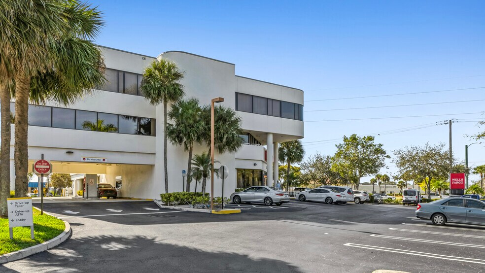 More Photos Of 250 Tequesta Dr, Tequesta Office For Sale