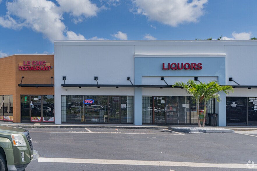 More Photos Of 2152-2192 W Oakland Park Blvd, Oakland Park Storefront For Lease