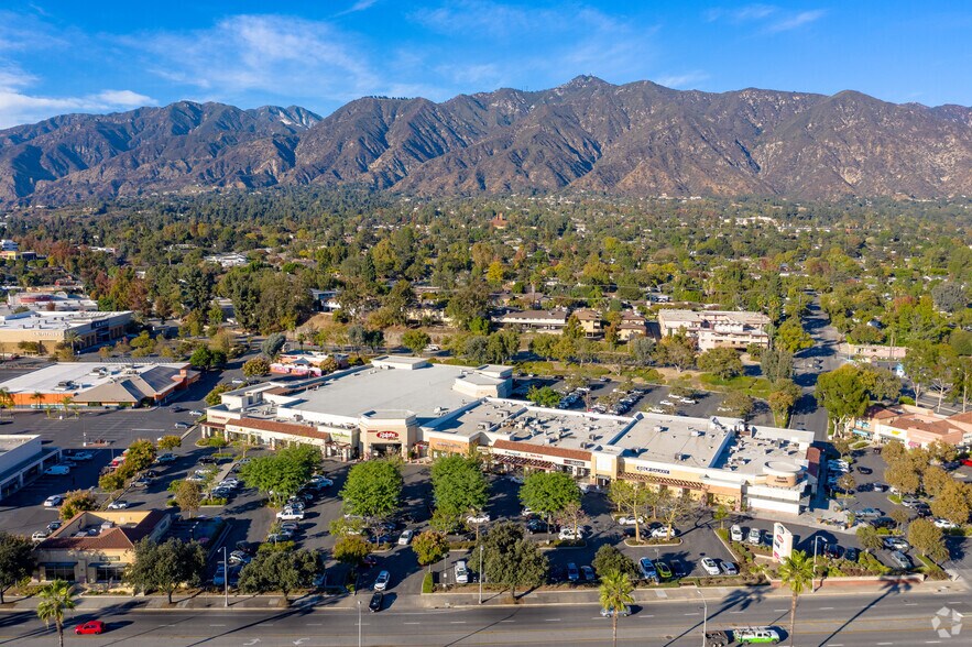 More Photos Of 257-325 N Rosemead Blvd, Pasadena Unknown For Lease