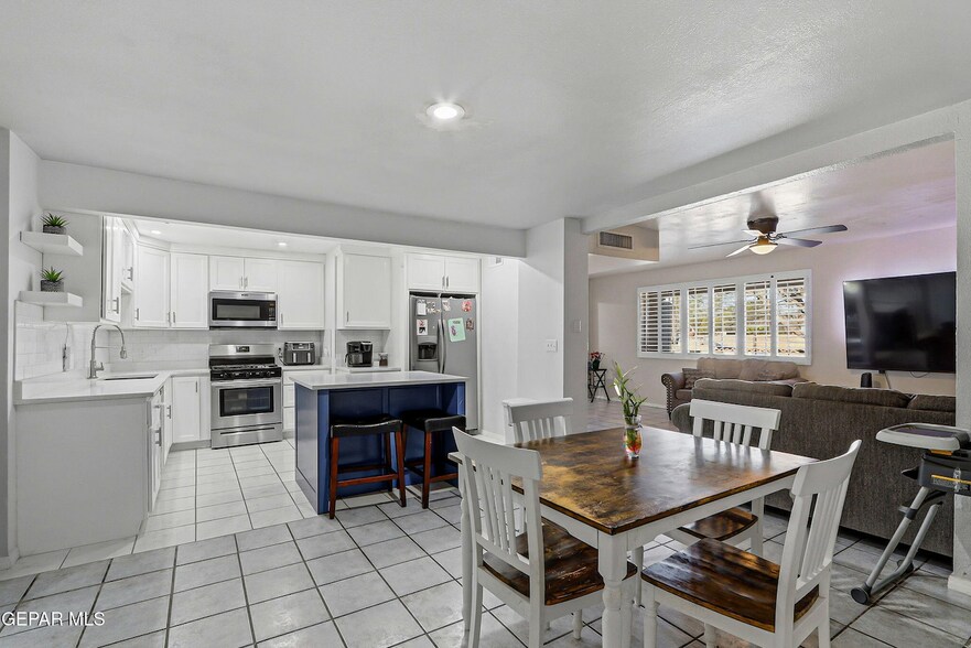 More Photos Of 10540 Socorro Rd, Socorro Specialty For Sale
