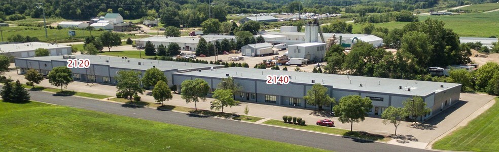 More Photos Of 2120 W Greenview Dr, Middleton Light Manufacturing For Lease