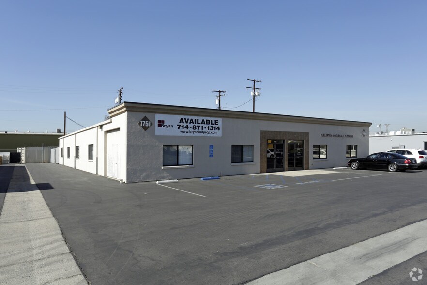 More Photos Of 1019-1023 E Raymond Way, Anaheim Unknown For Lease