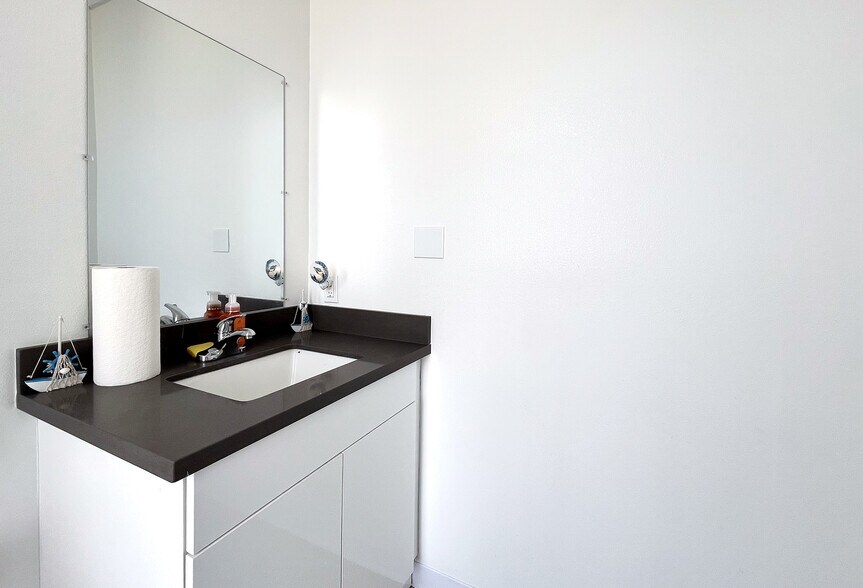 More Photos Of 16210 Clay Rd, Houston Auto Repair For Lease