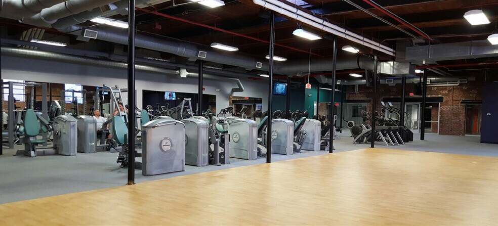 More Photos Of 6 Mill St, Maynard Office For Lease