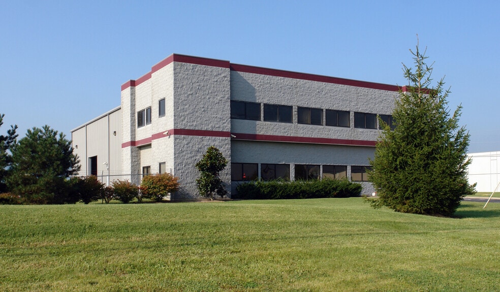Primary Photo Of 7012 Trade Port Dr, Louisville Warehouse For Lease