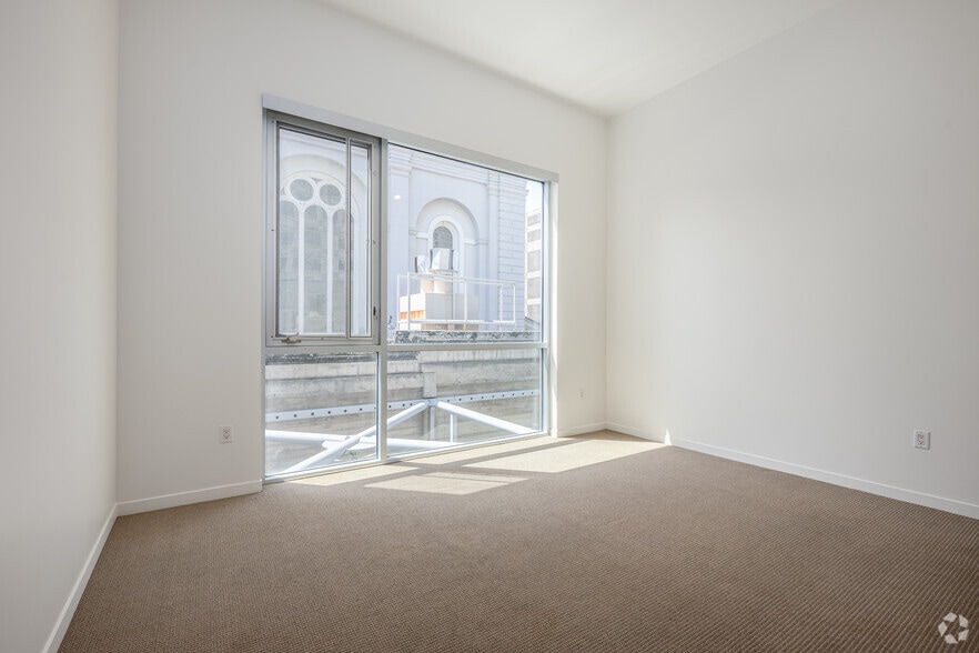 More Photos Of 1020 12th St, Sacramento Apartments For Lease
