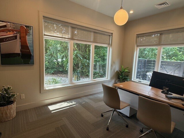 More Photos Of 109 Bryan Woods Rd, Savannah Office Residential For Lease