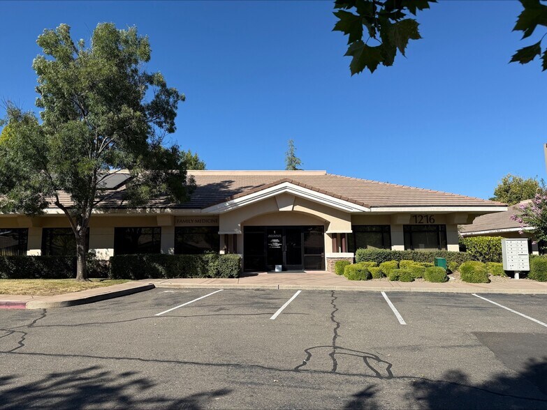 More Photos Of 1216-1220 Suncast Ln, El Dorado Hills Medical For Sale