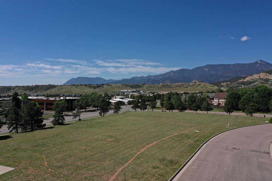 More Photos Of 4750 Granby Cir, Colorado Springs Bank For Sale
