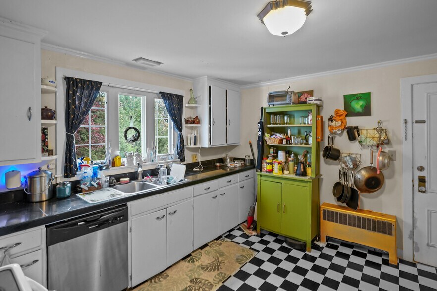 More Photos Of 3 Highland St, Woonsocket Multifamily For Sale