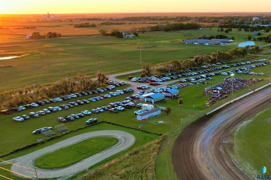 More Photos Of 1300 SE 3rd Ave, Miller Land For Sale