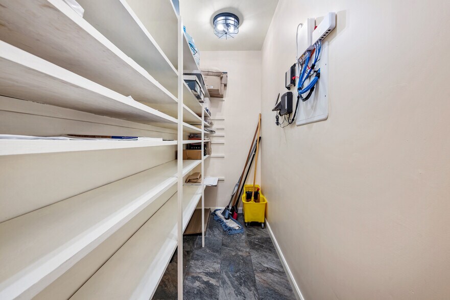 More Photos Of 601 Mary Lake Dr, Bryan Office Residential For Sale