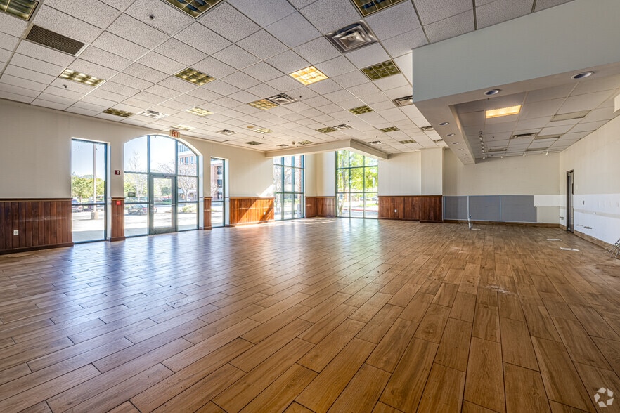 More Photos Of 2590 Citiplace Ct, Baton Rouge Freestanding For Sale