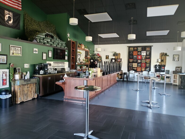 More Photos Of 50 Veterans Dr, Elizabethtown General Retail For Sale