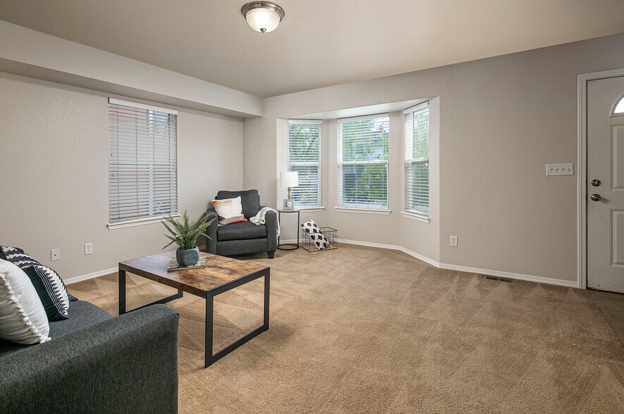 More Photos Of 701-715 17th St, Greeley Apartments For Sale