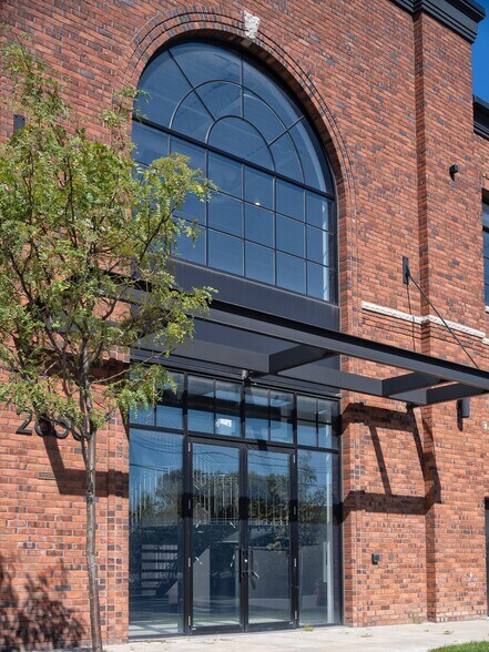 More Photos Of 2650 St Clair Av W, Toronto Freestanding For Sale