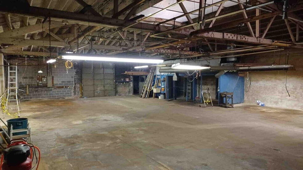 More Photos Of 1320 N Cicero Ave, Chicago Warehouse For Sale