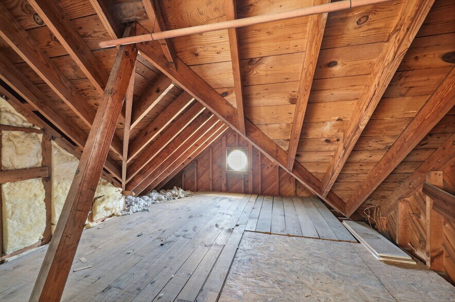 More Photos Of 1008 W Vernon Ave, Kinston Office For Sale