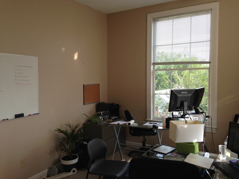 More Photos Of 635 E Bay St, Charleston Office Residential For Lease