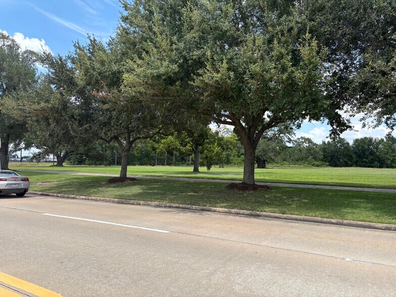 More Photos Of 1219 Texas Pky, Missouri City Land For Sale