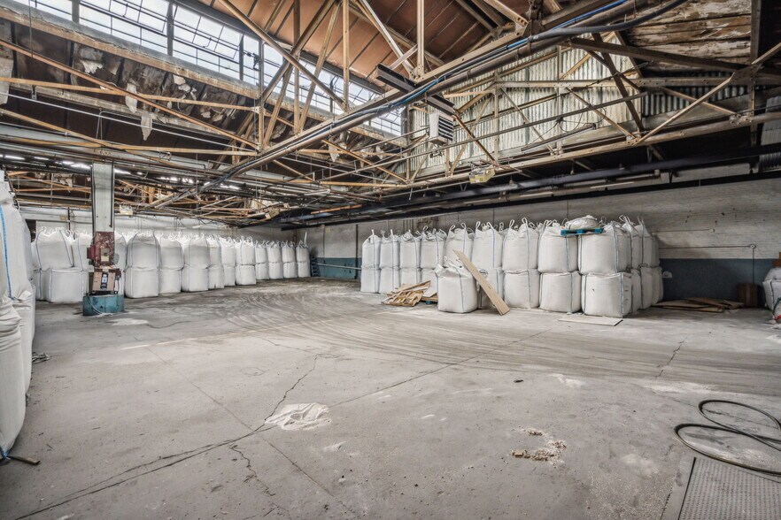 More Photos Of 2901 N 18th St, Philadelphia Warehouse For Sale