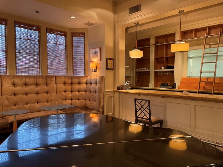 More Photos Of 1300 St Charles Ave, New Orleans Restaurant For Sale