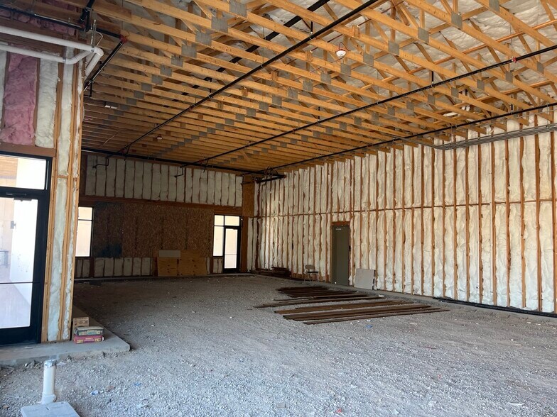 More Photos Of 6470-6480 Kevin Way, Las Vegas Freestanding For Lease