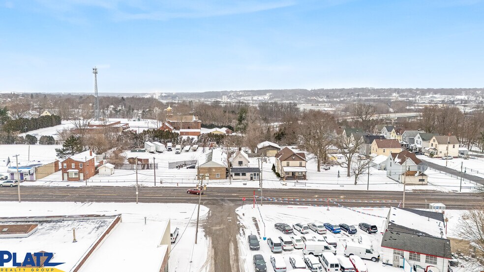 More Photos Of 1528 Mahoning Ave, Youngstown Freestanding For Sale