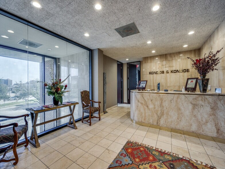 More Photos Of 1595 N Central Expy, Richardson Office Residential For Sale