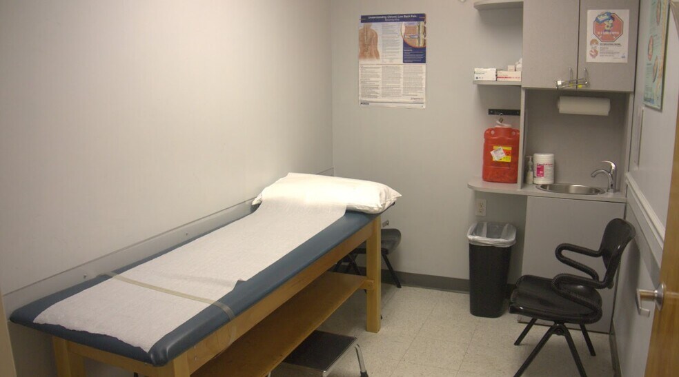 More Photos Of 561 Cranbury Rd, East Brunswick Medical For Sale