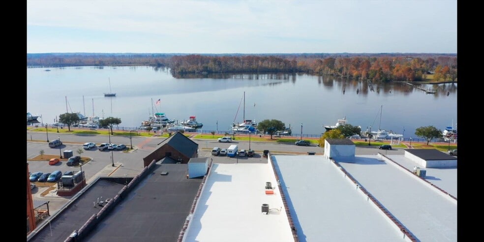 Primary Photo Of 215 W Main St, Washington Storefront Retail Office For Sale