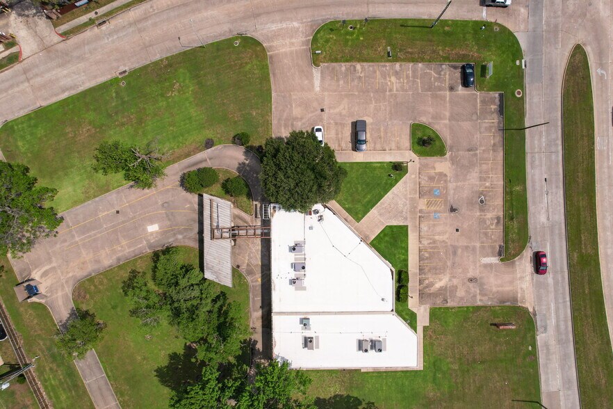 More Photos Of 12755 N Houston Rosslyn Rd, Houston Bank For Sale