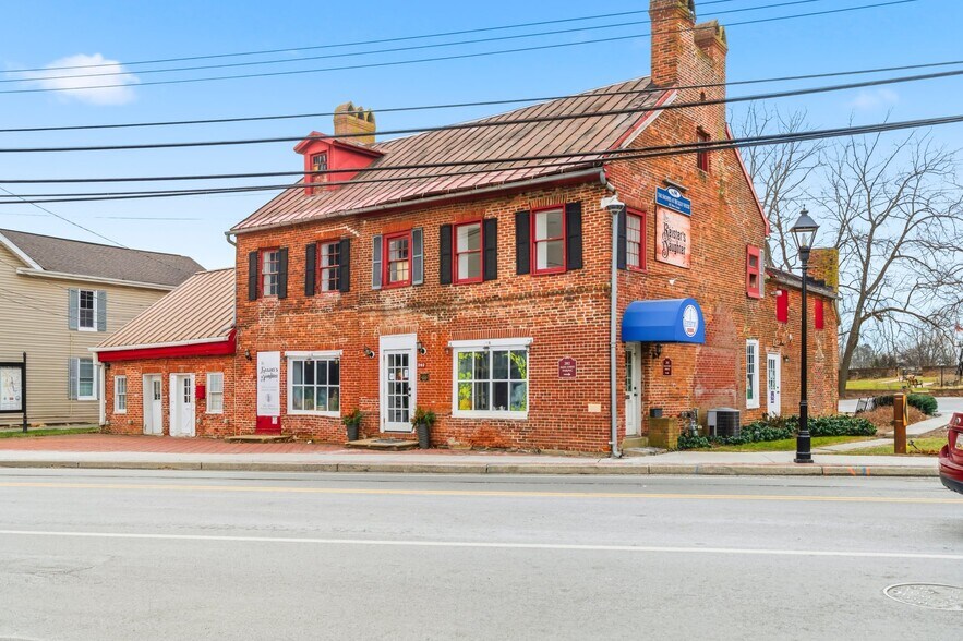 More Photos Of 202 Main St, Reisterstown Storefront Retail Office For Lease