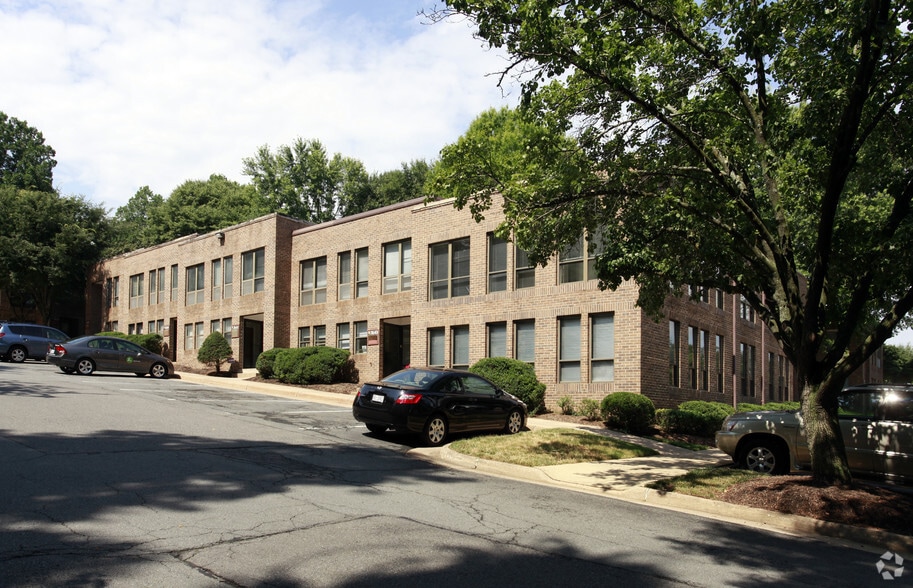 Primary Photo Of 7637-7645 Leesburg Pike, Falls Church Medical For Sale