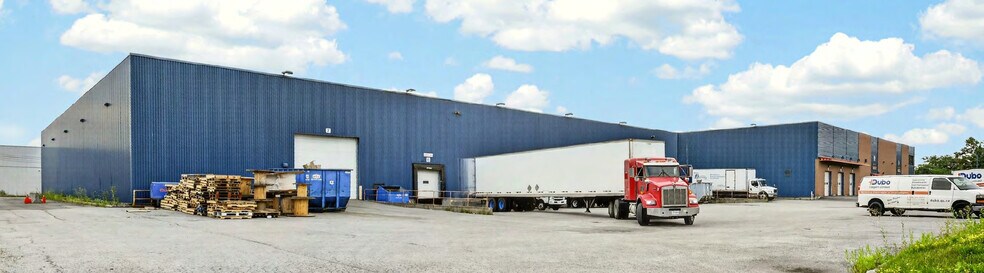 More Photos Of 5780 Rue Ontario E, Montréal Warehouse For Sale