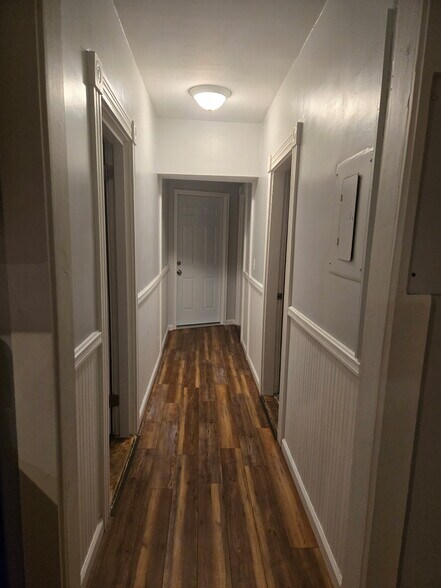 More Photos Of 12 Middle St, Lancaster Storefront Retail Residential For Sale