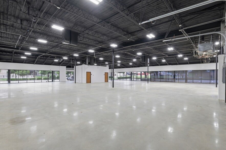 More Photos Of 3420 Sojourn Dr, Carrollton Warehouse For Sale