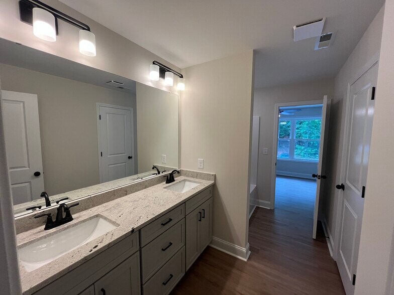 More Photos Of 116 Fern Cir, Clemson Specialty For Sale