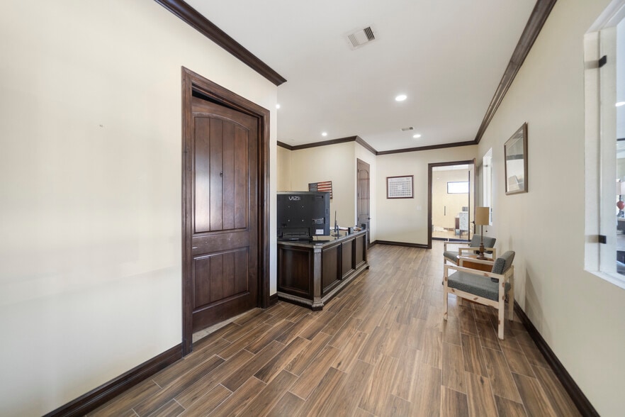 More Photos Of 10655 FM 1097 Rd W, Willis Medical For Sale