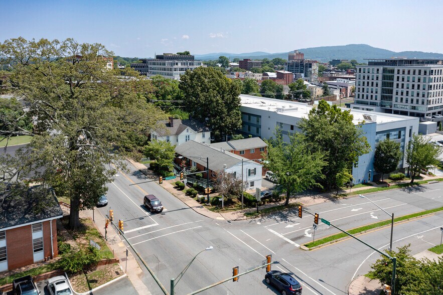More Photos Of 218 Ridge St, Charlottesville Specialty For Sale