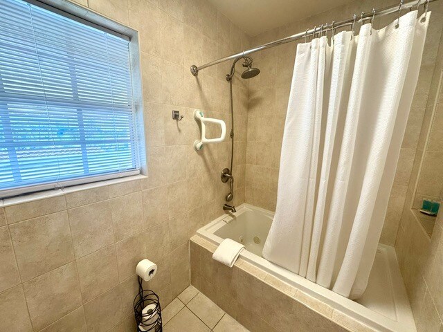 More Photos Of 300 Georgia St, Hollywood Apartments For Sale