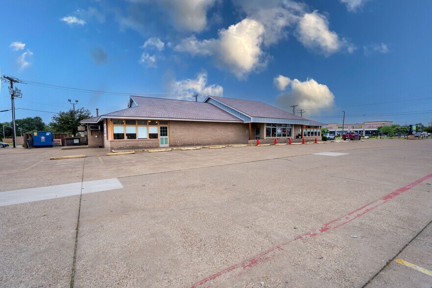 More Photos Of 3324 Lakeview Pky, Rowlett Restaurant For Sale