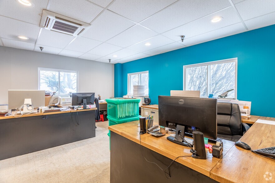 More Photos Of 22-24 Riverview Dr, Marlboro Warehouse For Lease