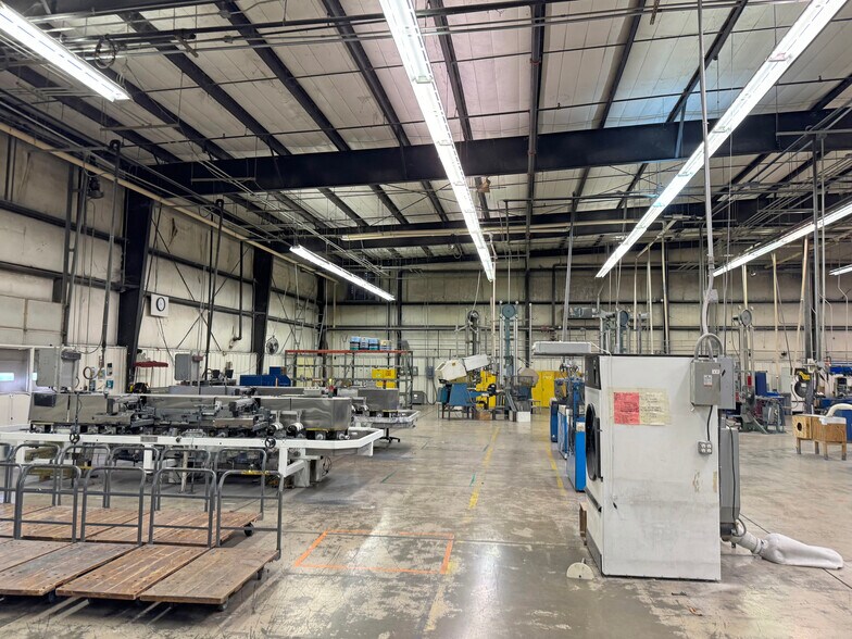 More Photos Of 2400 Pioneer Dr, El Dorado Warehouse For Lease