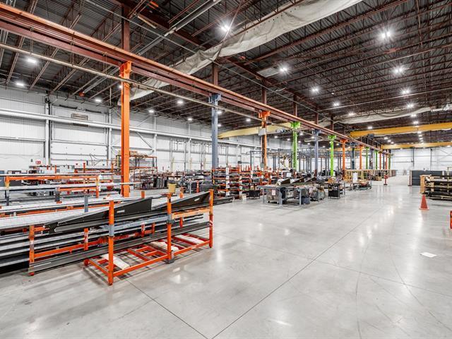 More Photos Of 3600-3650 Boul Pitfield, Pierrefonds Warehouse For Sale
