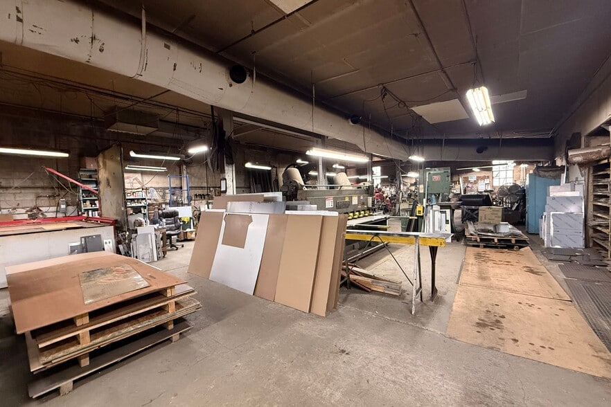 More Photos Of 120 Silliman Ave, Bridgeport Manufacturing For Sale